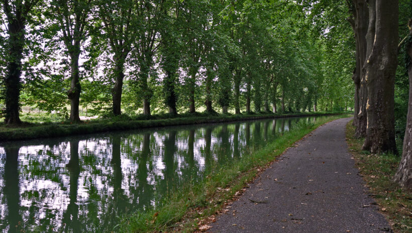 Radweg am Garonne-Seitenkanal
